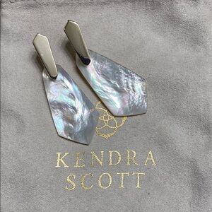 Kendra Scott Camila Earrings